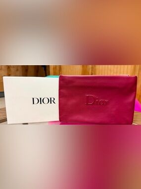 Dior Burgundy Faux Leather Cosmetic Pouch. Star Zipper Sealed New in Box GWP